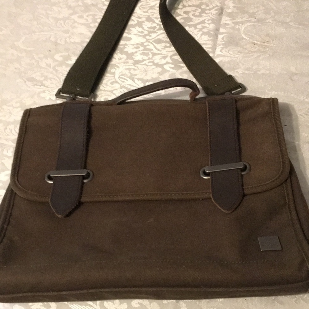 Knomo  London Briefcase
Messenger bag
